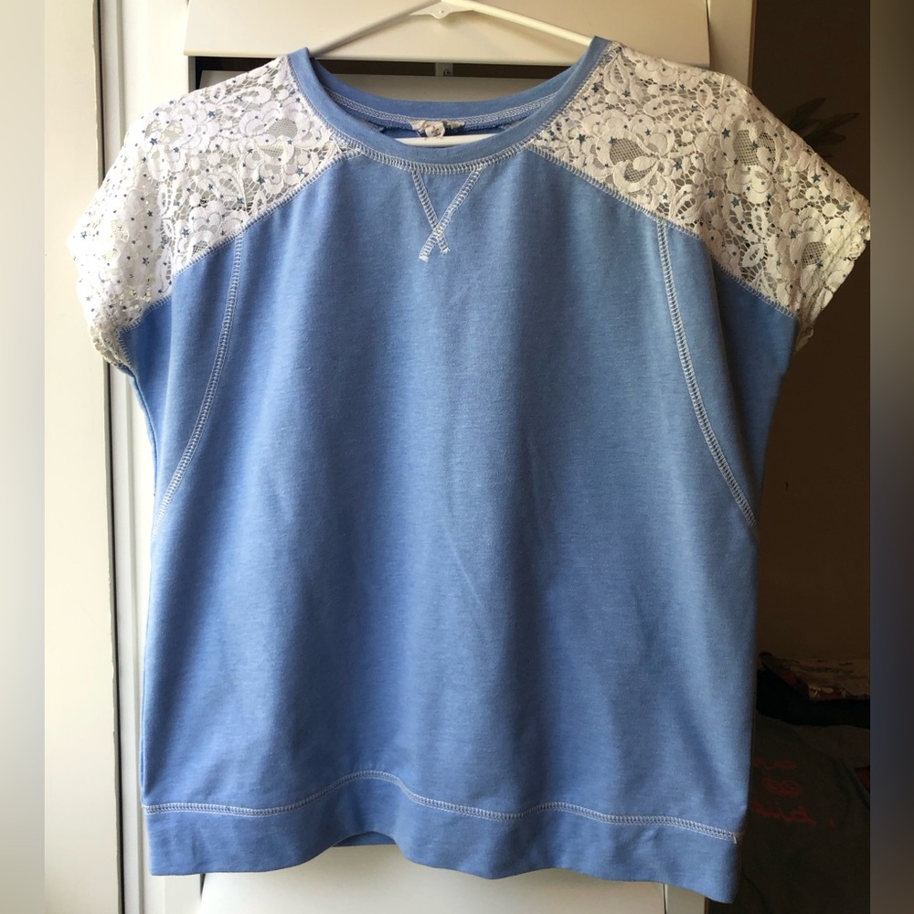 hem & thread Soft Lace & Stars Top